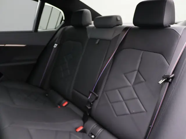 BMW i5 M60 xDrive 2023 Elektrisch 24