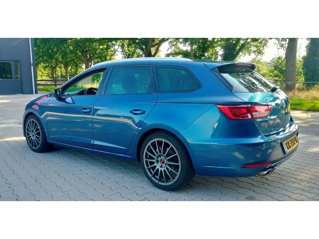 SEAT Leon ST FR Camera PDC Navi 18” 3mnd gar 2016 Benzine 8