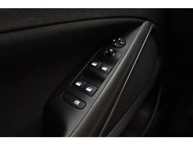 Opel Crossland X 1.2 Turbo 110pk Edition 2019 Benzine 19