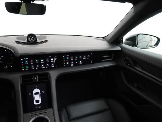 Porsche Taycan Performance 84 kWh 2023 Elektrisch 27
