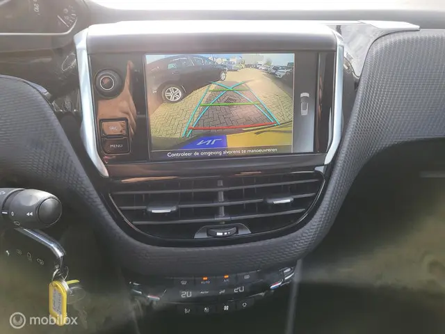 Peugeot 2008 1.2 PureTech Allure 2016 Benzine 11