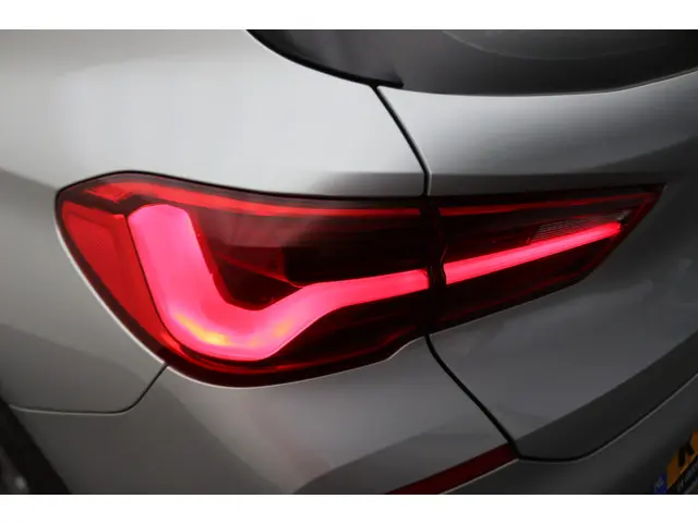 BMW X2 sDrive20i High Executive Automaat 2019 Benzine 26