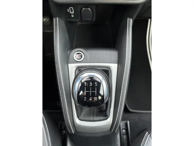 Nissan Micra 1.0 IG-T N-Sport 2019 Benzine 15