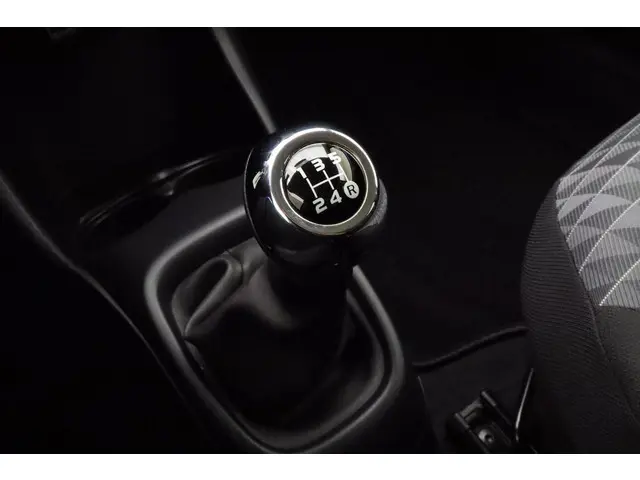 Peugeot 108 1.0 e-VTi Active 2020 Benzine 24