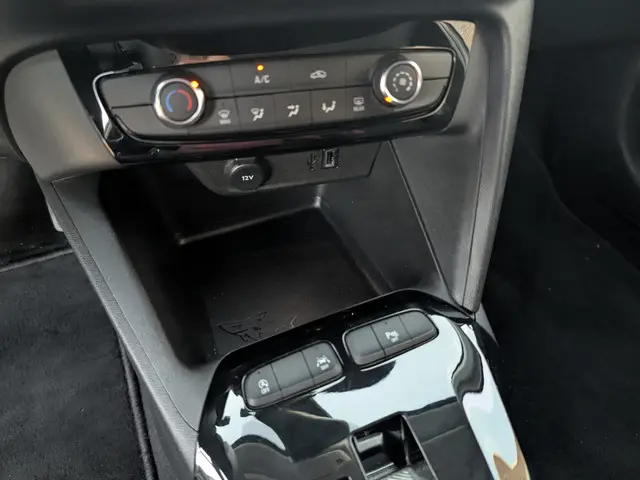 Opel Corsa 1.2 Elegance 2023 Benzine 21