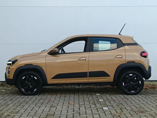 Dacia Spring Extreme 65 26.8 kWh 2024 Elektrisch 10