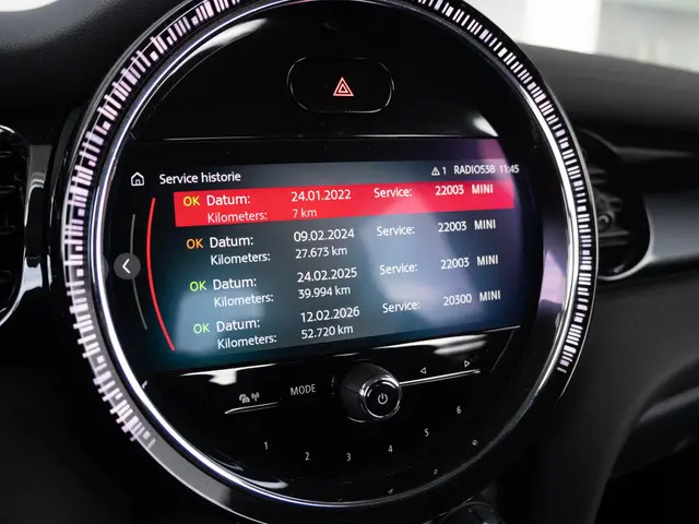 MINI 5-Deurs One 2022 Benzine 39