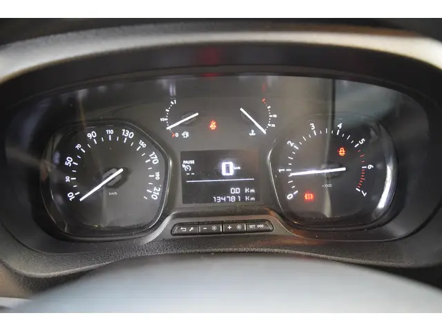 Peugeot Expert 226C 1.6 BlueHDI 95 Pro 2017 Diesel 17