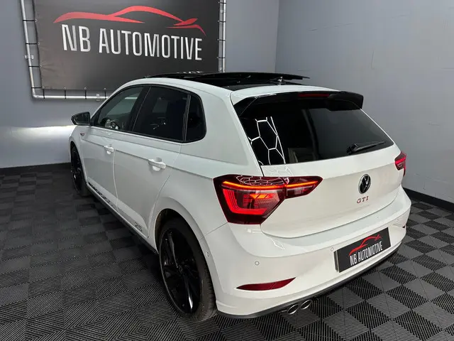Volkswagen Polo 2