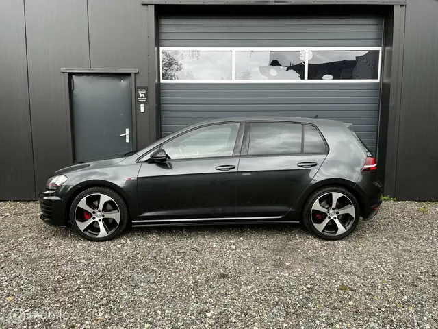 Volkswagen Golf 2.0 TSI | VERKOCHT 2016 Benzine 2