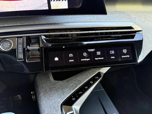 Peugeot 5008 1.2 Hybrid 145 GT 2025 Hybride Benzine 15