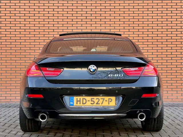 BMW 6 Serie Coupé 640i High Executive 2015 Benzine 6