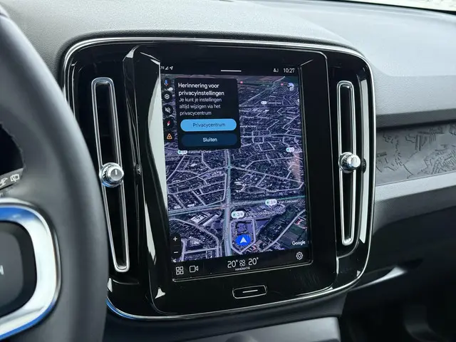 Volvo XC40 Recharge Core 70 kWh 2022 Elektrisch 30