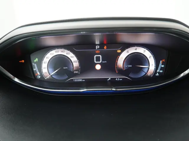 Peugeot 3008 1.6 e-THP 165pk GT Line 2018 Benzine 14