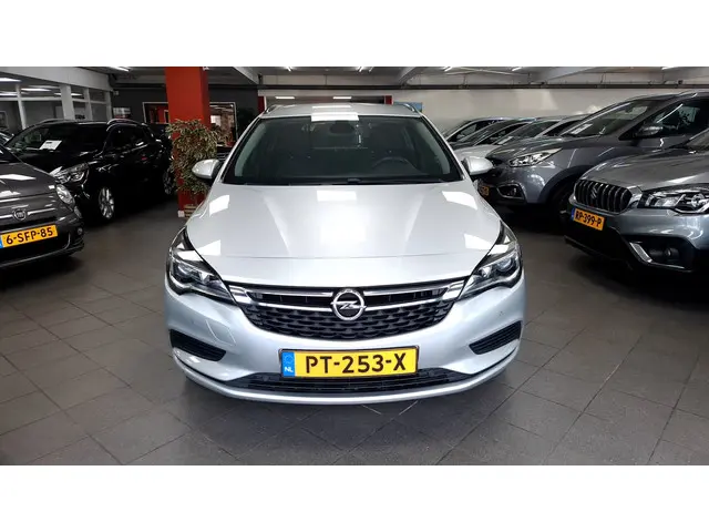 Opel Astra 2