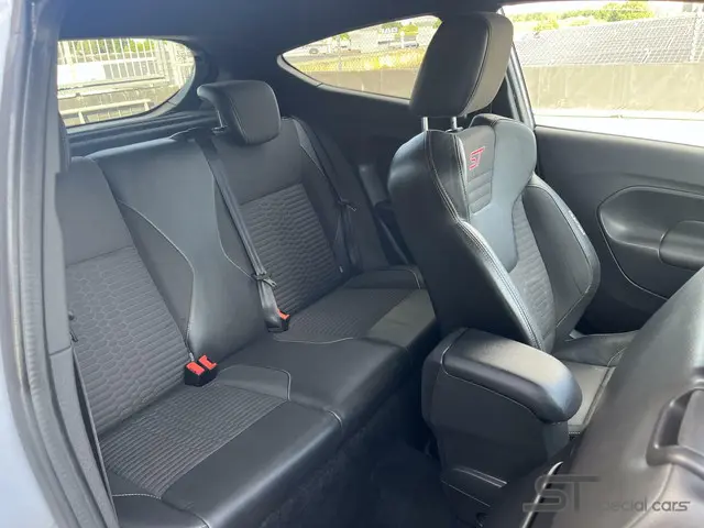 Ford Fiesta 1.6 ST200 2016 Benzine 13