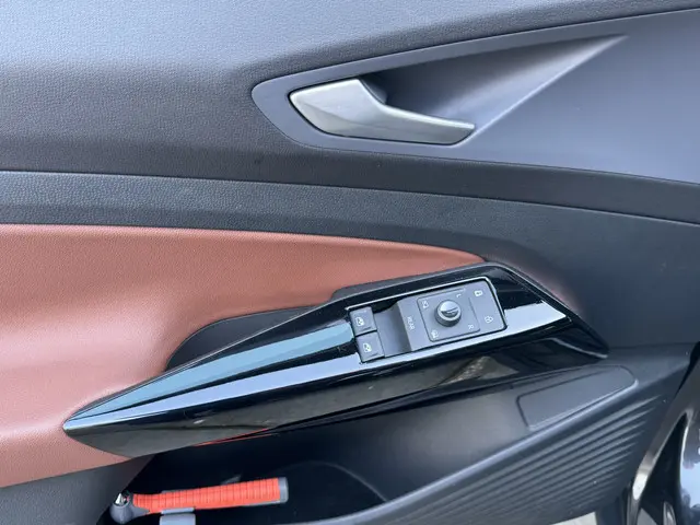 Volkswagen ID.4 First 77 kWh 204pk 2020 Elektrisch 10