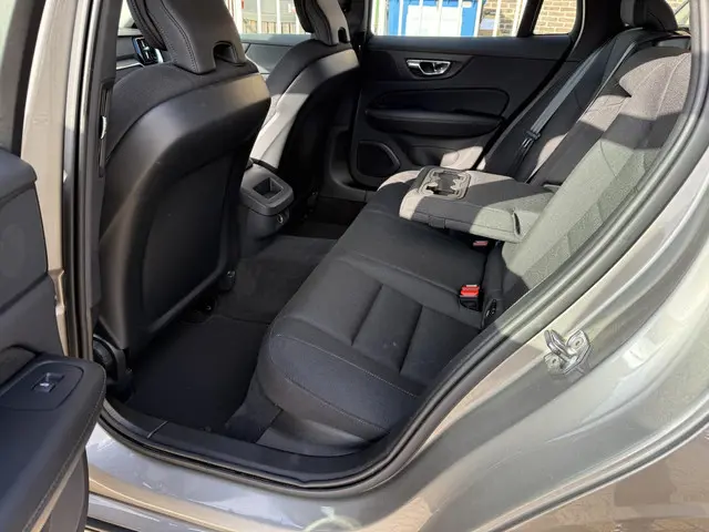 Volvo V60 2.0 D3 150 pk 2019 Diesel 13