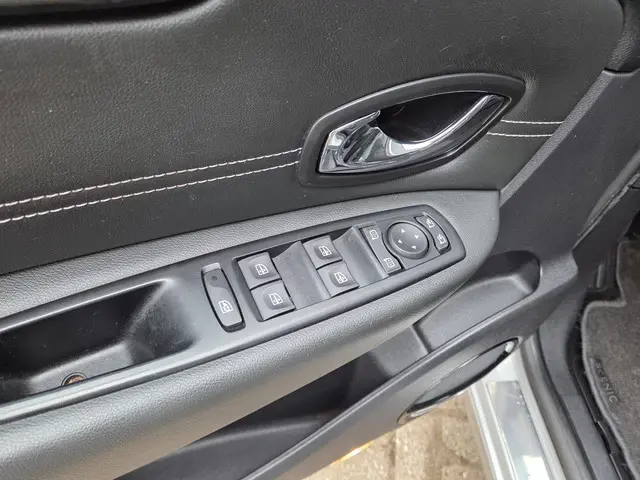 Renault Grand Scénic 1.6 dCi Bose 2012 Diesel 19