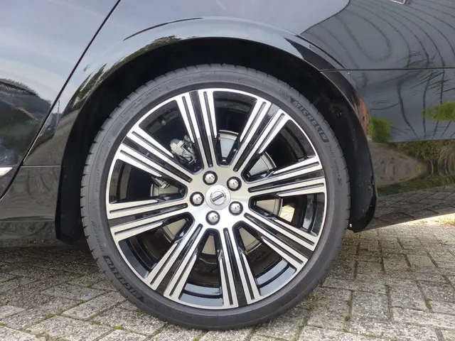Volvo S90 B4 Plus Bright 2023 Benzine 30