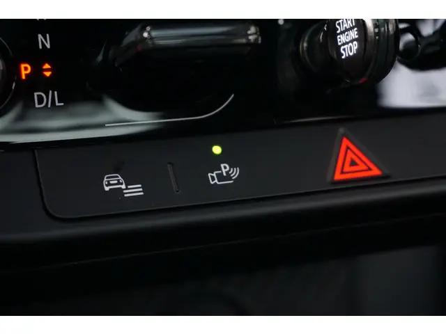 MINI 3-Deurs Cooper C 2025 Benzine 22