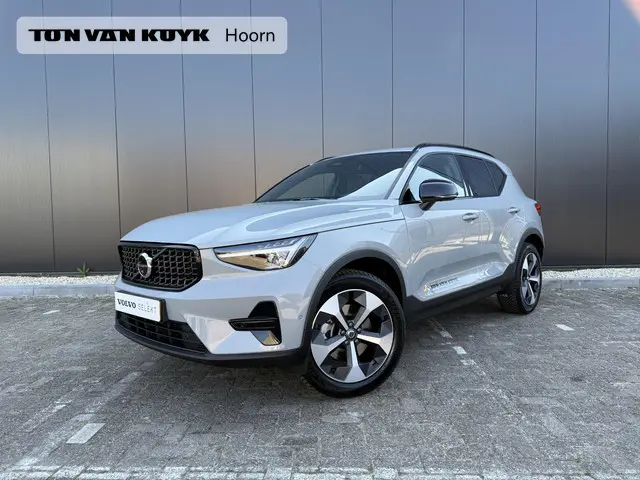 Volvo XC40 2.0 B4 Plus Dark 2025 Benzine