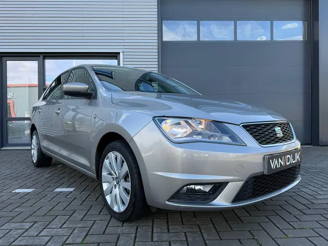 SEAT Toledo 1.2 TSI Style Business 2016 Benzine 32