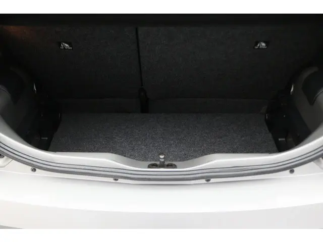 Volkswagen up! 1.0 BMT move up! 2021 Benzine 14