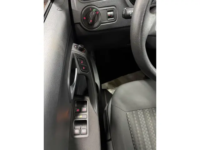 Volkswagen Polo 1.0 Benzine 5DR 2017 2017 Benzine 14