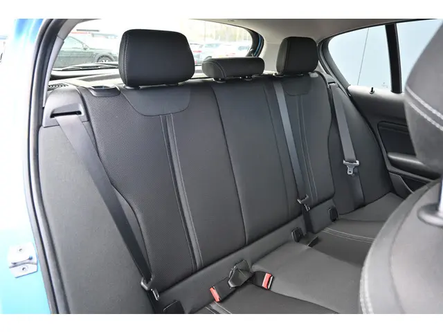 BMW 1 Serie 118i Corporate Lease Executive 2017 Benzine 26