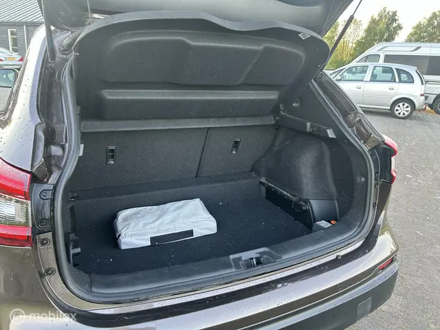 Nissan QASHQAI 1.2 Tekna 2018 Benzine 12