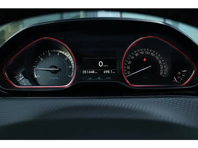 Peugeot 2008 1.2 PureTech GT-line 2018 Benzine 16