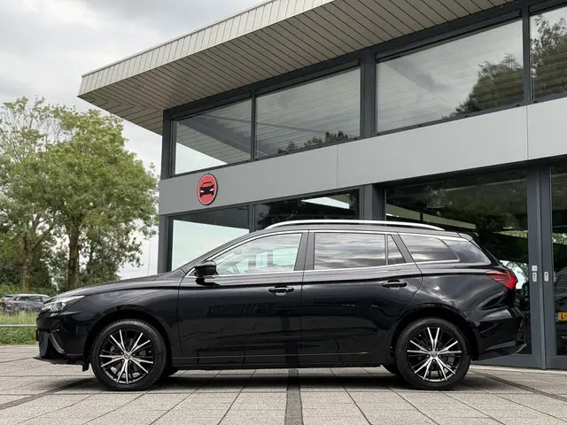 MG MG5 Electric Aut. Range Plus Luxury 2022 Elektrisch 3
