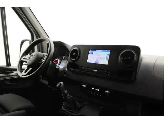 Mercedes-Benz Sprinter 317 CDI L2H2 2021 Diesel 2