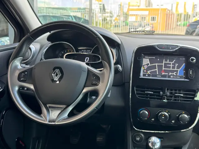 Renault Clio Estate 0.9 TCe Night&Day 2014 Benzine 17