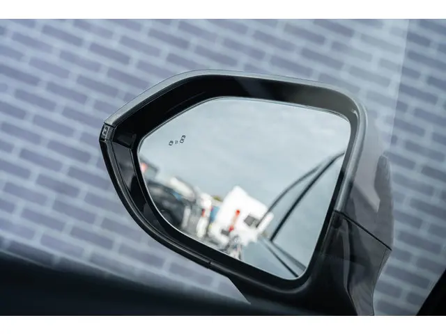 MG HS Plug-in Hybrid 1.5 Luxury 2024 Hybride Benzine 35