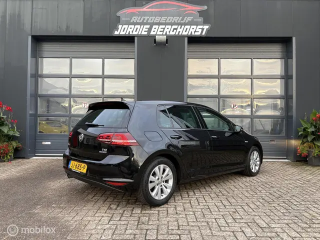 Volkswagen Golf 1.0 TSI Connected Series 2016 Benzine 4