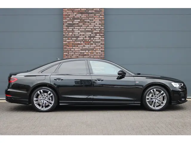 Audi A8 60 TFSI e Quattro S-Line | 2023 Hybride Benzine 11