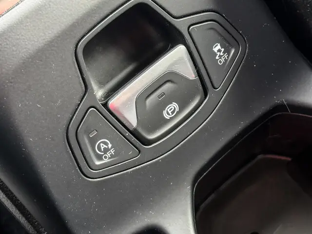 Jeep Renegade 1.3T-e Limited 2019 Benzine 19