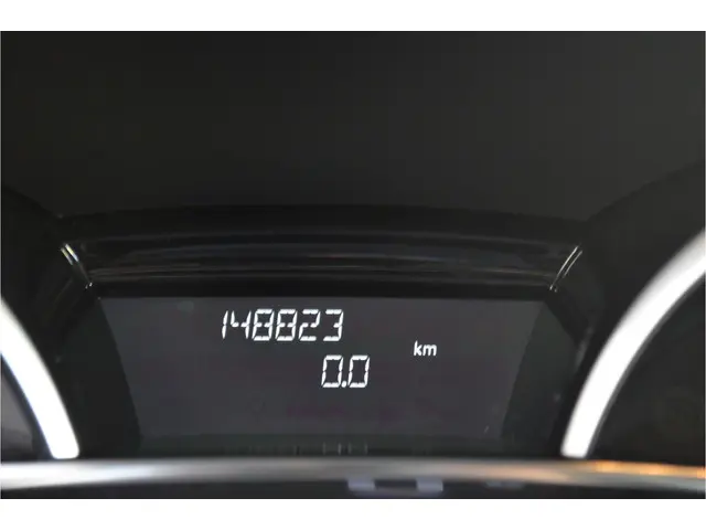 Renault Clio 1.2 Expression 2016 Benzine 23