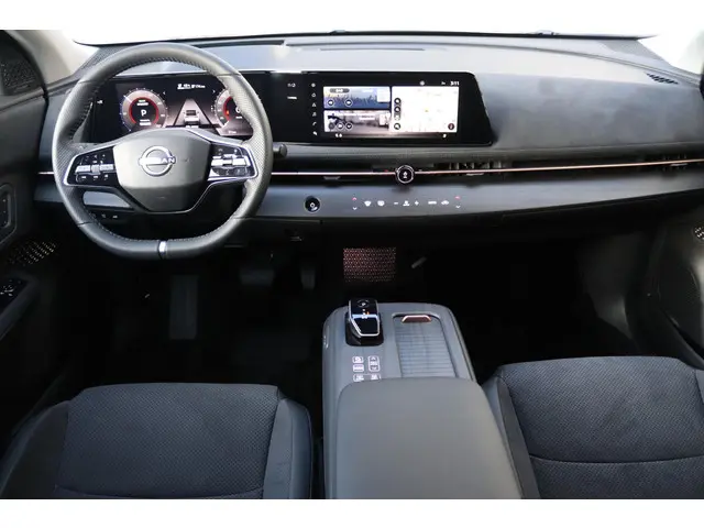 Nissan ARIYA 3