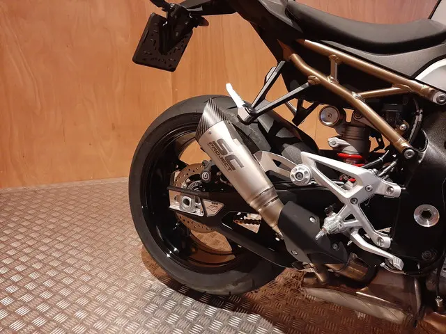 BMW S 1000 R  S 1000 R 2023 Benzine 6