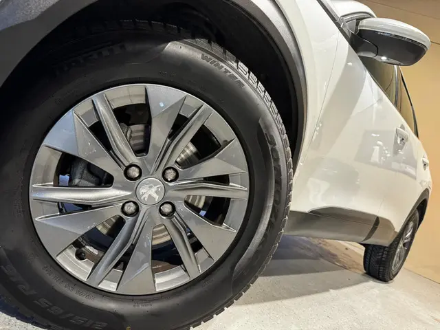 Peugeot 2008 1.2 Blue Lease Active 2021 Benzine 10