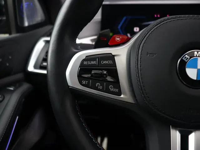 BMW X5 M Competition 2025 Benzine 21