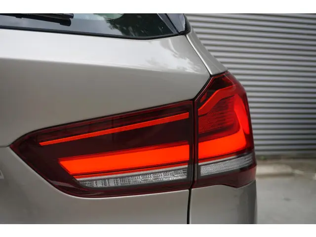 BMW X1 xDrive25e 2022 Hybride Benzine 22