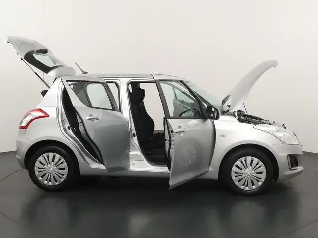 Suzuki Swift 1.2 Comfort AUTOMAAT 2015 Benzine 22