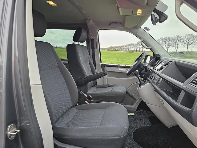 Volkswagen Transporter 2.0 TDI 2016 Diesel 7