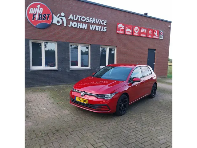 Volkswagen Golf 1.5 TSI Life Business 2022 Benzine 11