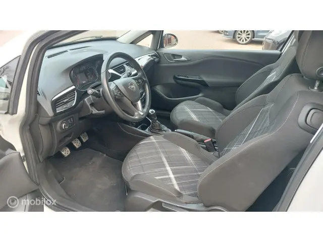Opel Corsa 1.4 Color Edition 2015 Benzine 9