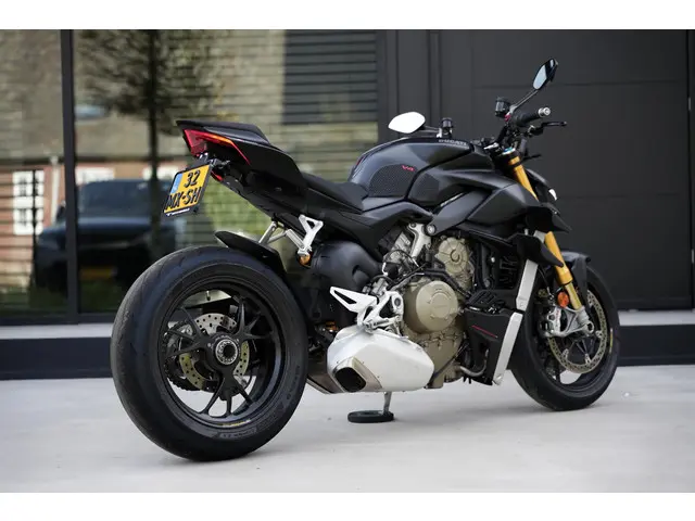 Ducati Streetfighter V4 S 2022 Benzine 9